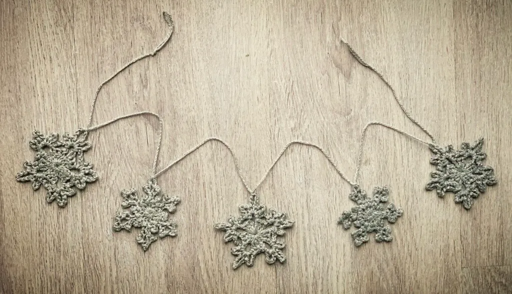 Snowflake tree decoration, photo 2